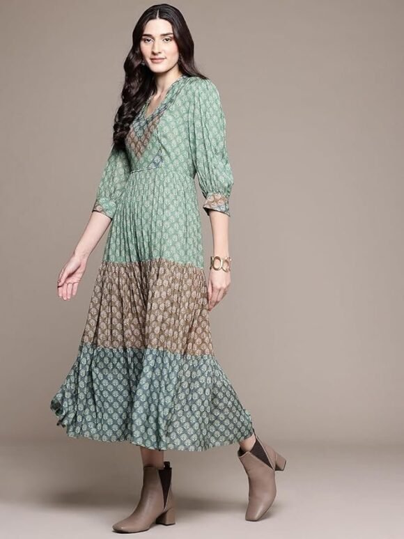 Green Essential-Avani Buti Long Dress - Image 6